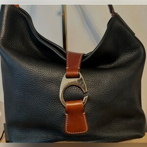 DOONEY & BOURKE DERBY PEBBLE
LEATHER SHOULDER BAG